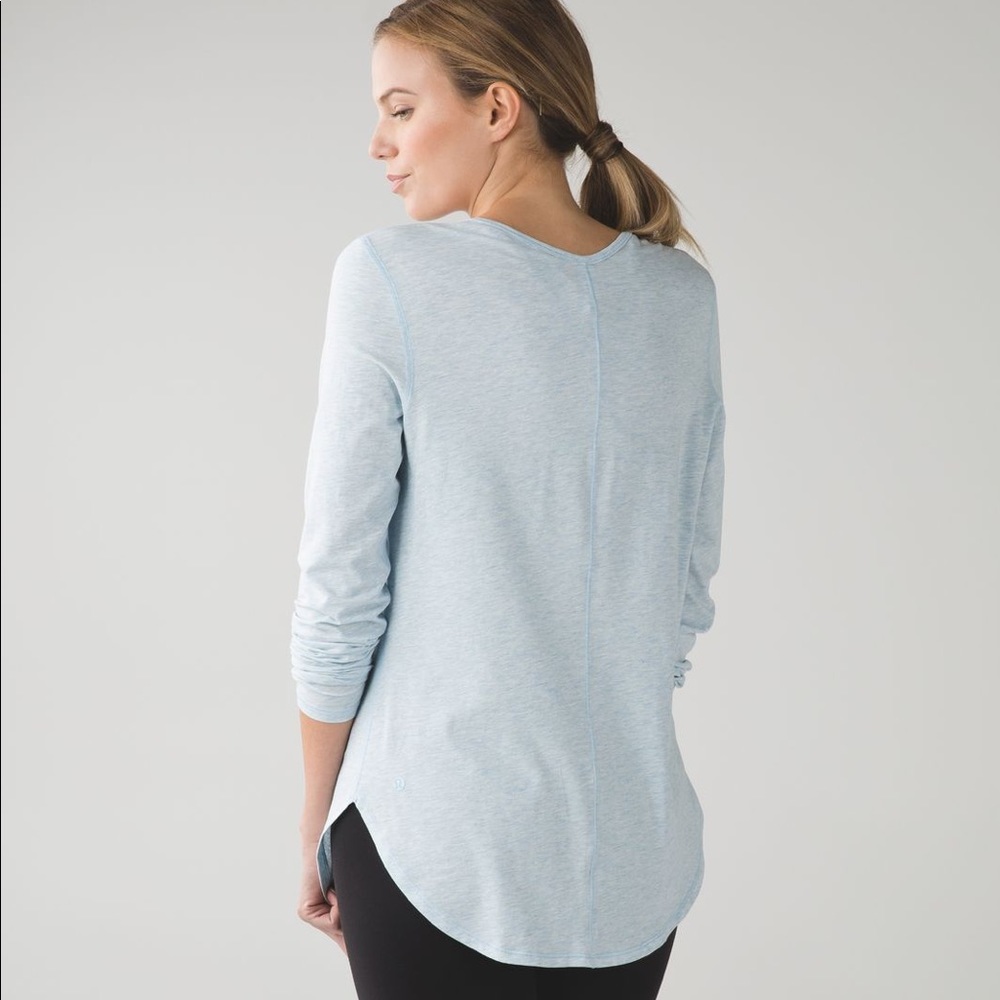 lululemon yogini long sleeve - sz 8 baby blue